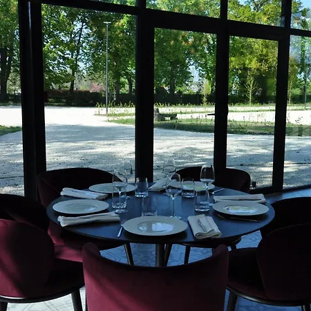 Château Origny Couette-café Neuvy (Allier)