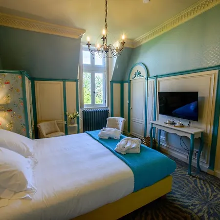 Chateau Origny - Moulins Bed & Breakfast 4*