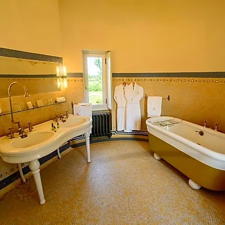 Bed & Breakfast Chateau Origny - Moulins 4*