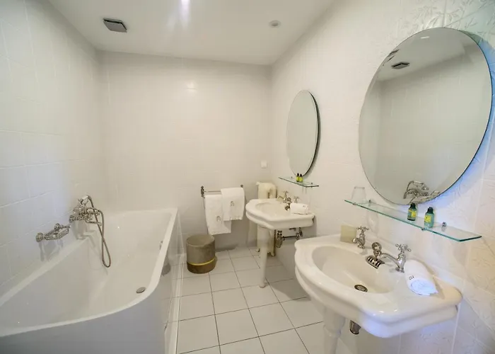 Alojamento de Acomodação e Pequeno-almoço Château Origny